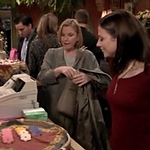 FREDDIE_-_E1X05_THE_WAR_OF_THE_ROSE_002.jpg