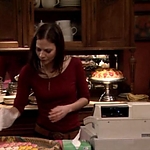 Filename=FREDDIE_-_E1X05_THE_WAR_OF_THE_ROSE_018.jpg
Filesize=40KiB
Dimensions=852x480
Date added=Oct 13, 2009 FREDDIE_-_E1X05_THE_WAR_OF_THE_ROSE_018.jpg