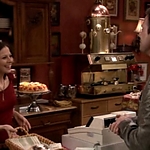 Filename=FREDDIE_-_E1X05_THE_WAR_OF_THE_ROSE_047.jpg
Filesize=41KiB
Dimensions=852x480
Date added=Oct 13, 2009 FREDDIE_-_E1X05_THE_WAR_OF_THE_ROSE_047.jpg