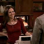 FREDDIE_-_E1X05_THE_WAR_OF_THE_ROSE_116.jpg