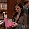 FREDDIE_-_E1X05_THE_WAR_OF_THE_ROSE_299.jpg