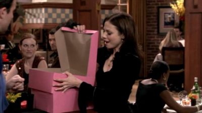 FREDDIE_-_E1X06_THE_ITALIAN_JOB_026.jpg