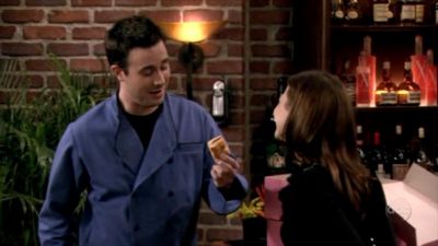 FREDDIE_-_E1X06_THE_ITALIAN_JOB_056.jpg