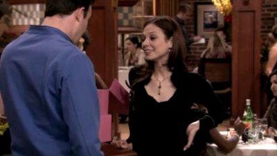 FREDDIE_-_E1X06_THE_ITALIAN_JOB_062.jpg