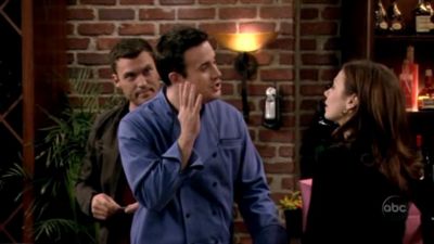 FREDDIE_-_E1X06_THE_ITALIAN_JOB_136.jpg