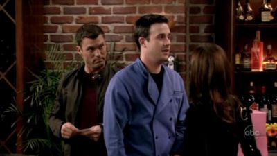 FREDDIE_-_E1X06_THE_ITALIAN_JOB_140.jpg