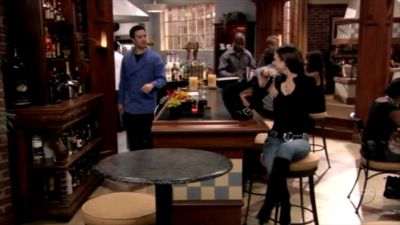 FREDDIE_-_E1X06_THE_ITALIAN_JOB_230.jpg
