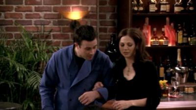FREDDIE_-_E1X06_THE_ITALIAN_JOB_254.jpg