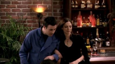 FREDDIE_-_E1X06_THE_ITALIAN_JOB_255.jpg