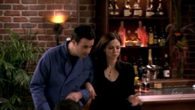 FREDDIE_-_E1X06_THE_ITALIAN_JOB_257.jpg