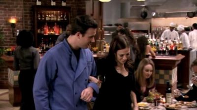 FREDDIE_-_E1X06_THE_ITALIAN_JOB_264.jpg