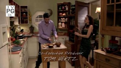FREDDIE_-_E1X06_THE_ITALIAN_JOB_299.jpg