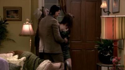 FREDDIE_-_E1X06_THE_ITALIAN_JOB_443.jpg
