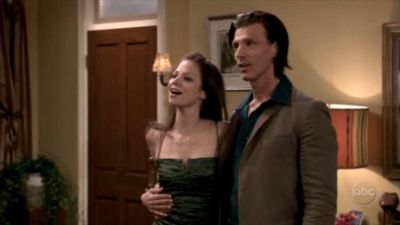 FREDDIE_-_E1X06_THE_ITALIAN_JOB_449.jpg