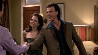 FREDDIE_-_E1X06_THE_ITALIAN_JOB_460.jpg