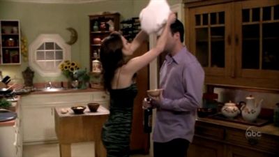 FREDDIE_-_E1X06_THE_ITALIAN_JOB_579.jpg