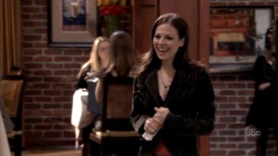 FREDDIE_-_E1X06_THE_ITALIAN_JOB_594.jpg
