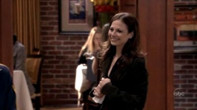 FREDDIE_-_E1X06_THE_ITALIAN_JOB_598.jpg