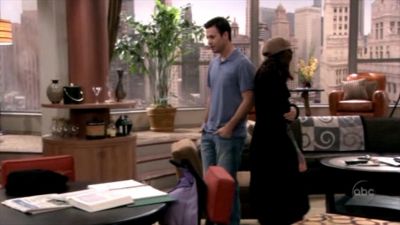 FREDDIE_-_E1X06_THE_ITALIAN_JOB_691.jpg