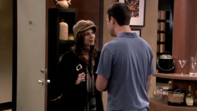 FREDDIE_-_E1X06_THE_ITALIAN_JOB_789.jpg