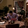 FREDDIE_-_E1X06_THE_ITALIAN_JOB_434.jpg