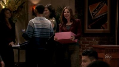 FREDDIE_-_E1X13_THE_TWO_THAT_GOT_AWAY_016.jpg