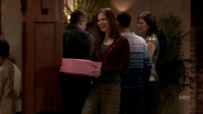FREDDIE_-_E1X13_THE_TWO_THAT_GOT_AWAY_020.jpg