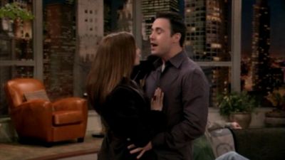 FREDDIE_-_E1X13_THE_TWO_THAT_GOT_AWAY_105.jpg