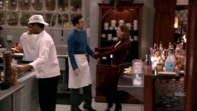FREDDIE_-_E1X14_TWO_TIMES_A_LADY_254.jpg