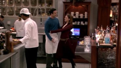 FREDDIE_-_E1X14_TWO_TIMES_A_LADY_256.jpg
