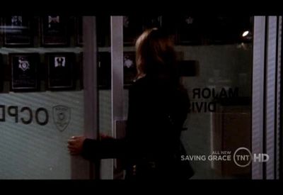 SAVING_GRACE_-_E3X07_THAT_WAS_NO_FIRST_KISS_228.jpg