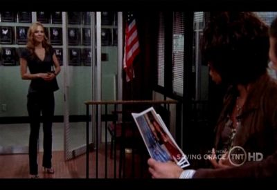 SAVING_GRACE_-_E3X09_LOOKS_LIKE_A_LESBIAN_ATTAK_TO_ME_008.jpg