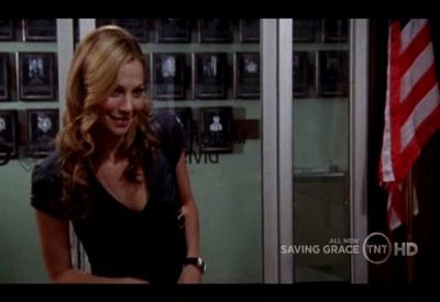 SAVING_GRACE_-_E3X09_LOOKS_LIKE_A_LESBIAN_ATTAK_TO_ME_015.jpg