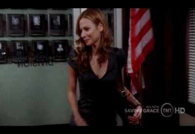 SAVING_GRACE_-_E3X09_LOOKS_LIKE_A_LESBIAN_ATTAK_TO_ME_017.jpg