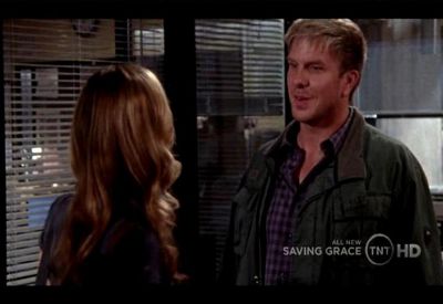 SAVING_GRACE_-_E3X09_LOOKS_LIKE_A_LESBIAN_ATTAK_TO_ME_045.jpg