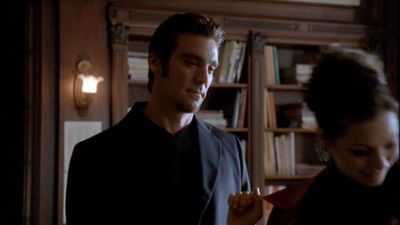 Tamara_Braun_--_The_Pretender_Ep_3_09_Murder_101130.jpg