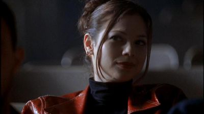 Tamara_Braun_--_The_Pretender_Ep_3_09_Murder_101170.jpg