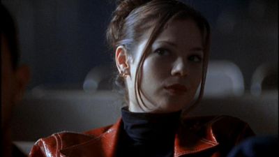 Tamara_Braun_--_The_Pretender_Ep_3_09_Murder_101172.jpg