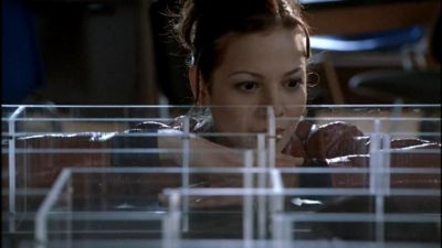 Tamara_Braun_--_The_Pretender_Ep_3_09_Murder_101188.jpg