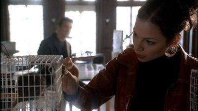 Tamara_Braun_--_The_Pretender_Ep_3_09_Murder_101209.jpg
