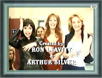 Unhappily_Ever_After_Ep_5X11_Secrets026.jpg