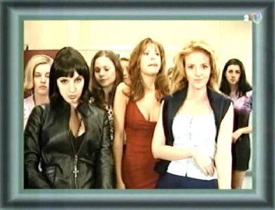 Unhappily_Ever_After_Ep_5X11_Secrets065.jpg