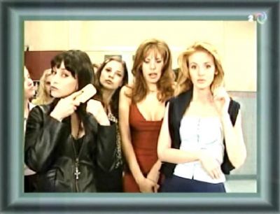 Unhappily_Ever_After_Ep_5X11_Secrets070.jpg
