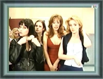 Unhappily_Ever_After_Ep_5X11_Secrets071.jpg