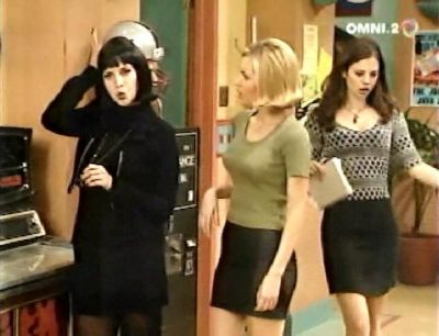Unhappily_Ever_After_Ep_5X11_Secrets121.jpg