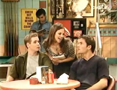 Unhappily_Ever_After_Ep_5X11_Secrets133.jpg